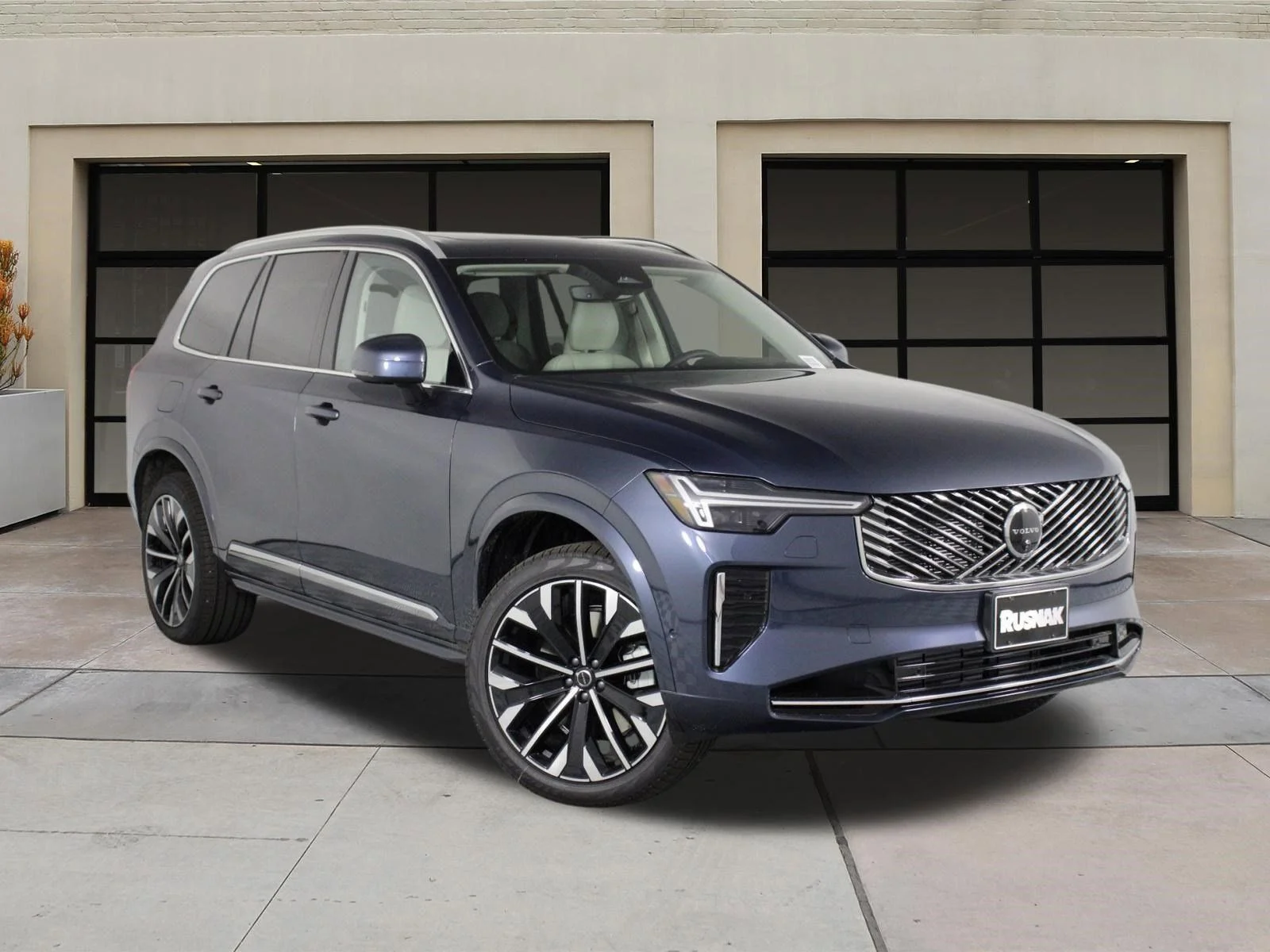 2026 Volvo XC90 Ultra - Photo 19