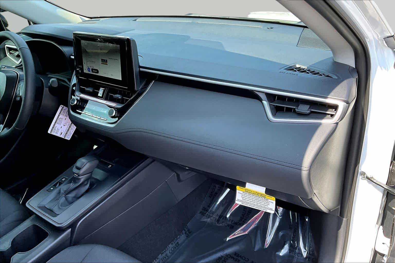 Used 2026 Wind Chill Pearl Toyota LE image 18