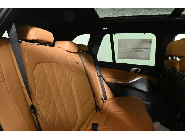 New 2026 Alpine White BMW xDrive40i image 34