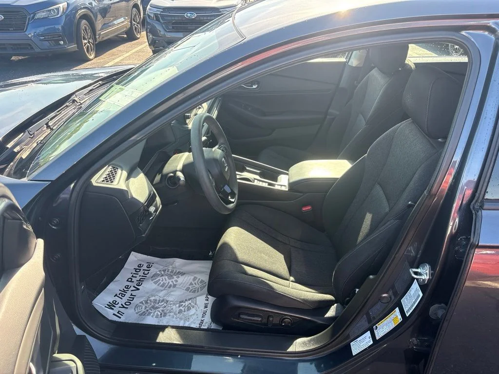 Used 2023 Gray Honda EX image 9