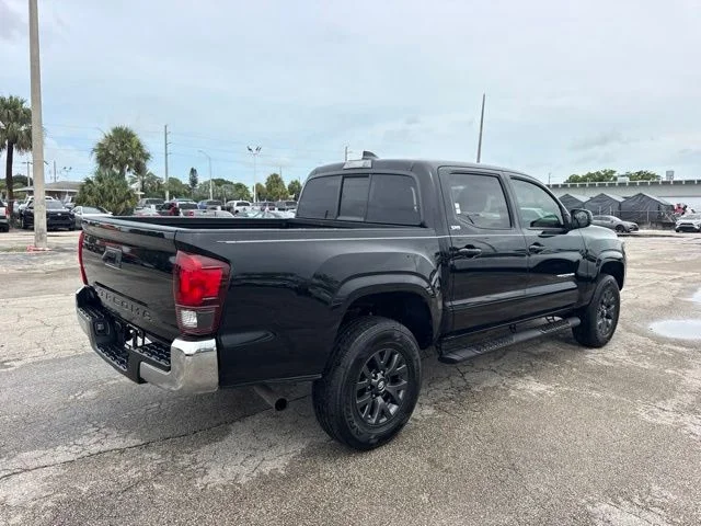 Used 2022 Black Toyota SR5 image 3