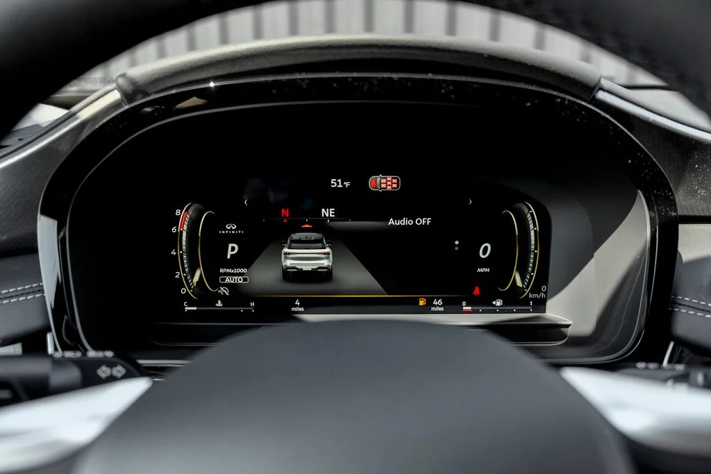 New 2027 WARM TITANIUM INFINITI Luxe AWD image 13