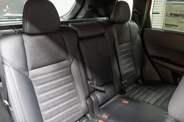 2025 Mitsubishi Outlander Plug-in Hybrid SE - Photo 23