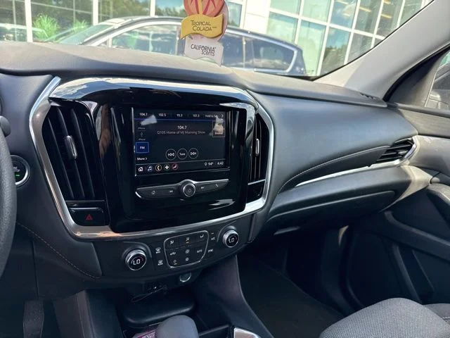 Used 2021 Silver Chevrolet LS image 4