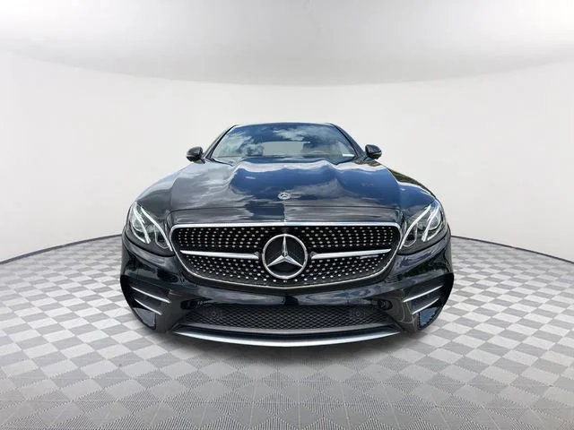 Used 2019 Red Mercedes-Benz 4MATIC® image 2