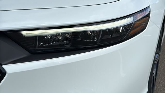 New 2026 Platinum White Pearl Honda SE image 7