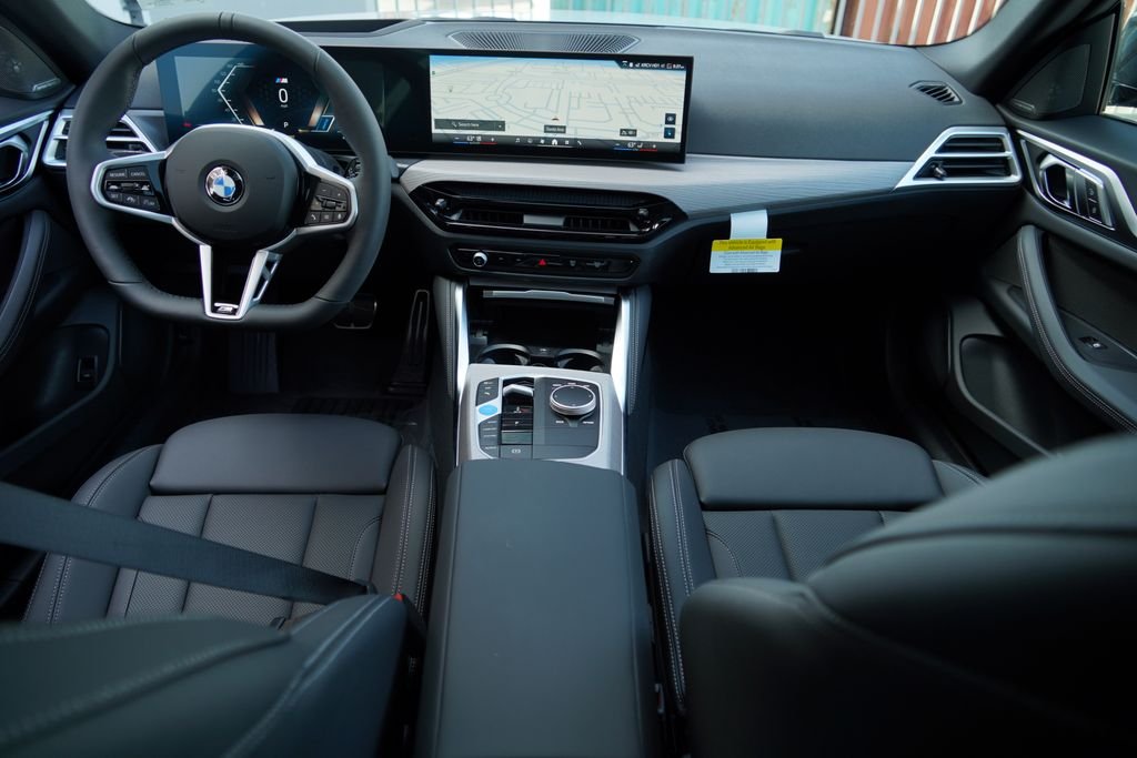 New 2026 Brooklyn Grey Metallic BMW xDrive40 image 13