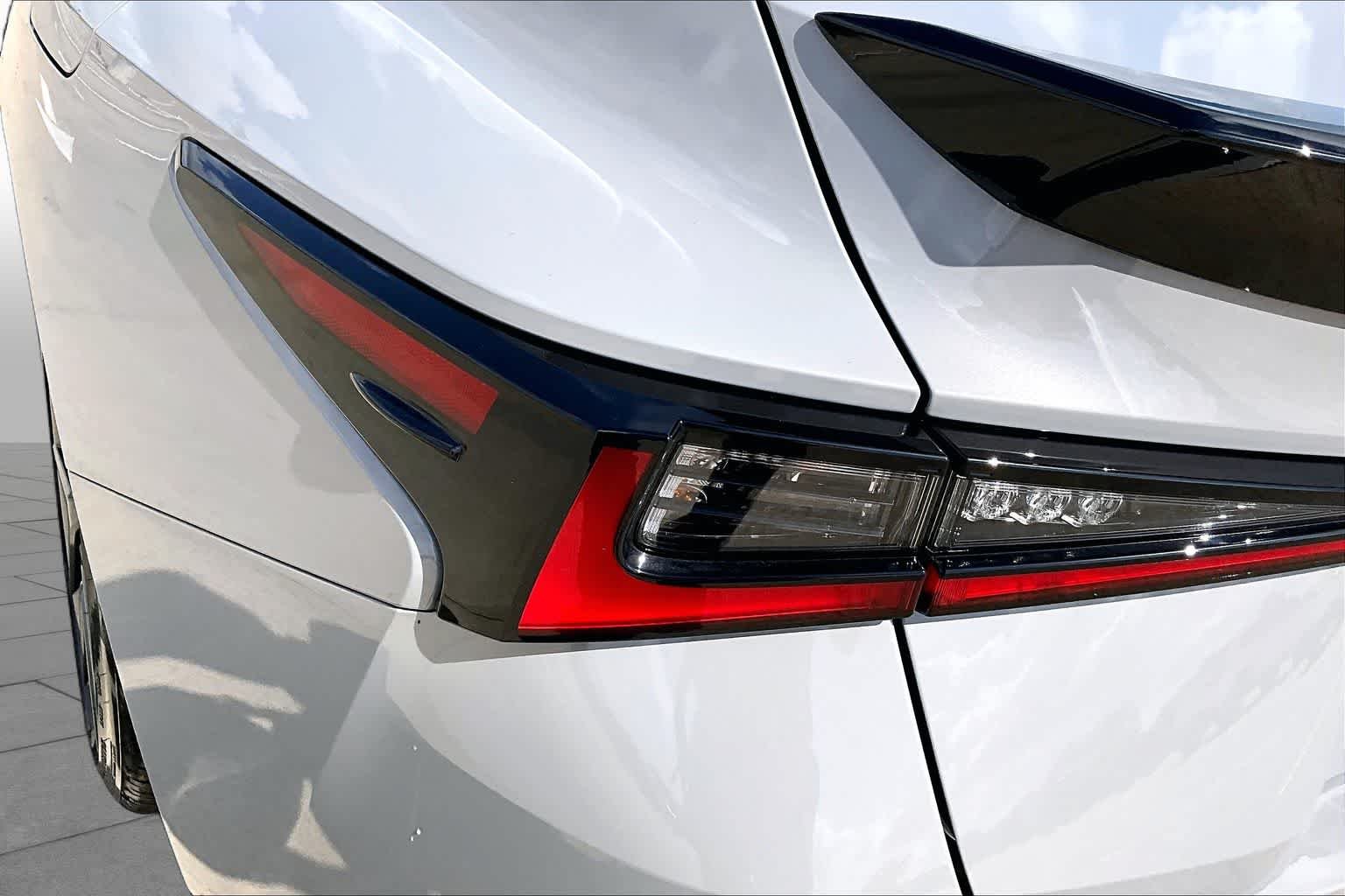 New 2026 Wind Lexus F SPORT image 14