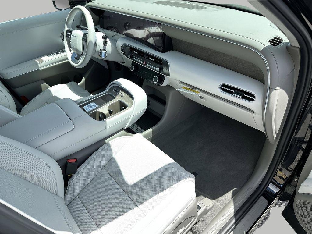 New 2026 Abyss Black Pearl Hyundai Limited FWD image 26