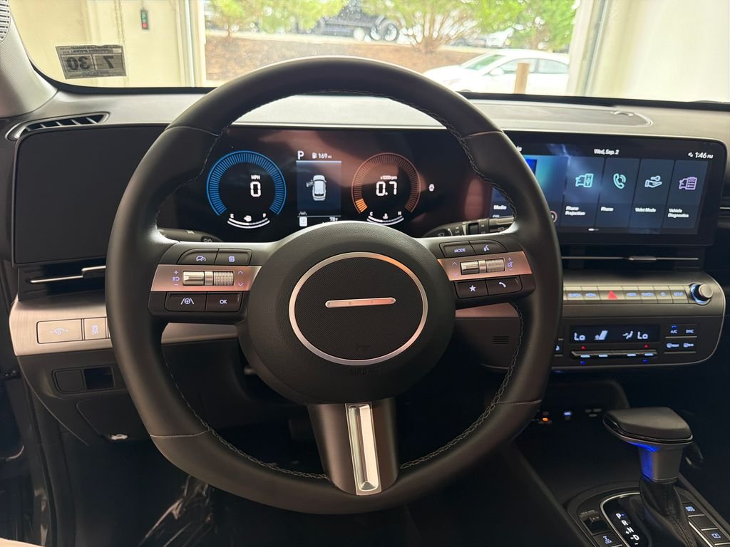 Used 2025 Gray Hyundai SEL image 29