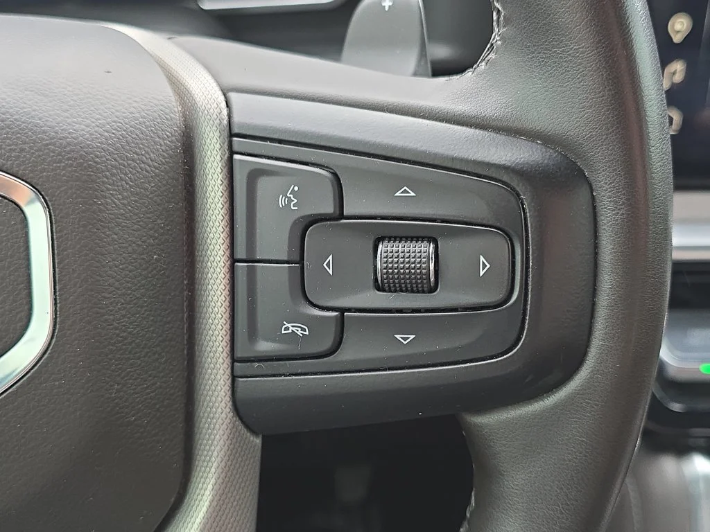 Certified Used 2023 WHITE FROST TRICOAT GMC Denali image 20