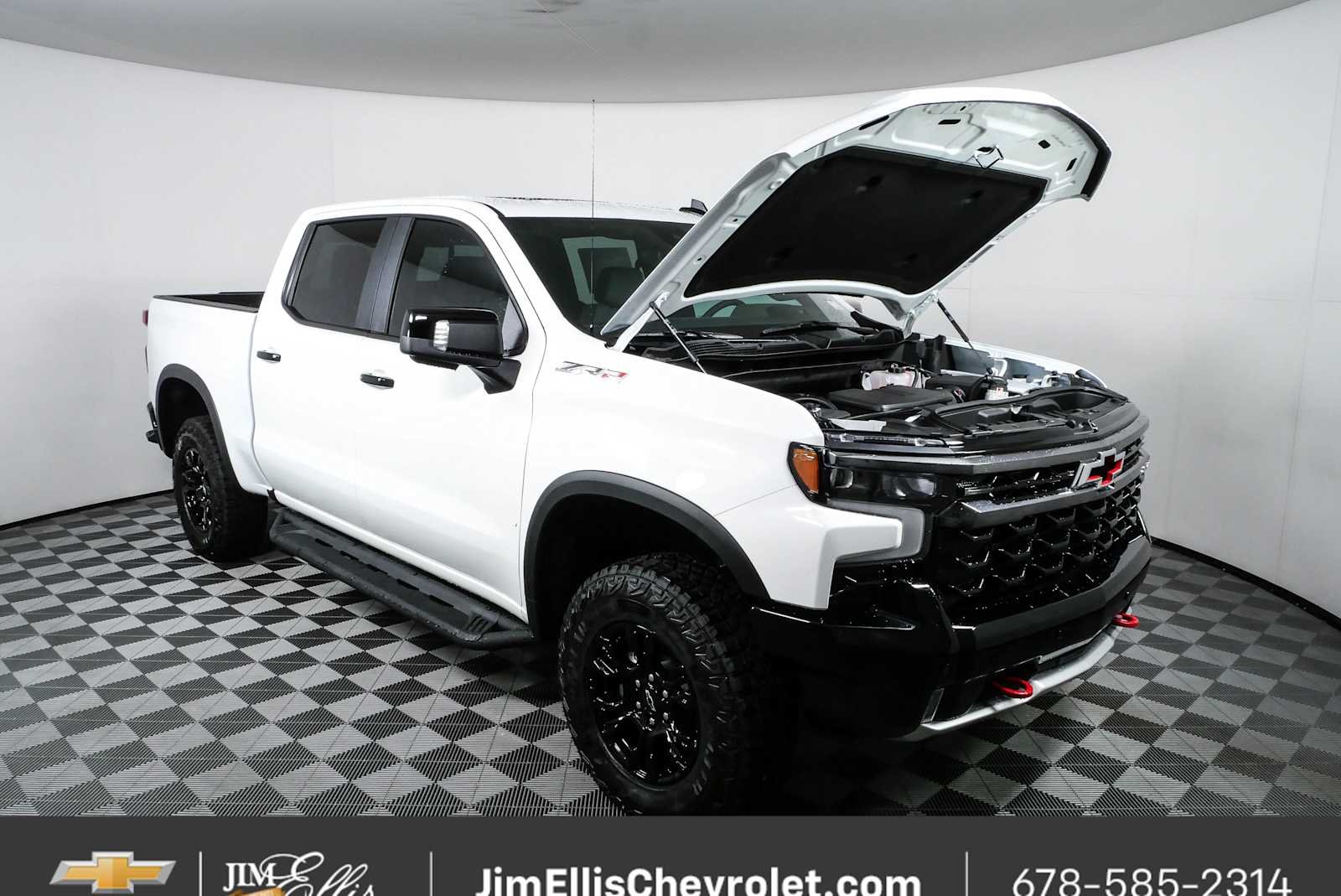 New 2026 Summit White Chevrolet ZR2 image 34