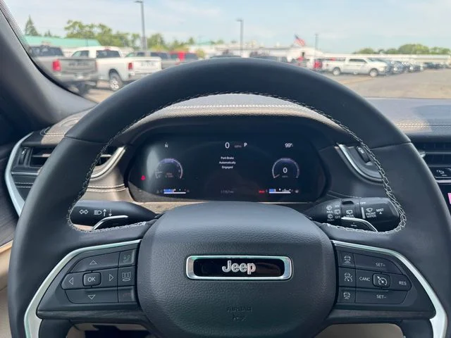 Used 2025 Red Jeep Limited image 23