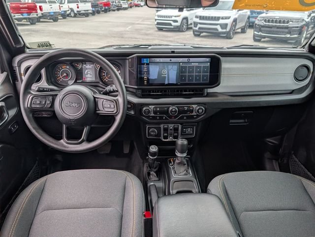 Used 2025 Crystal Metallic Jeep Sport image 28