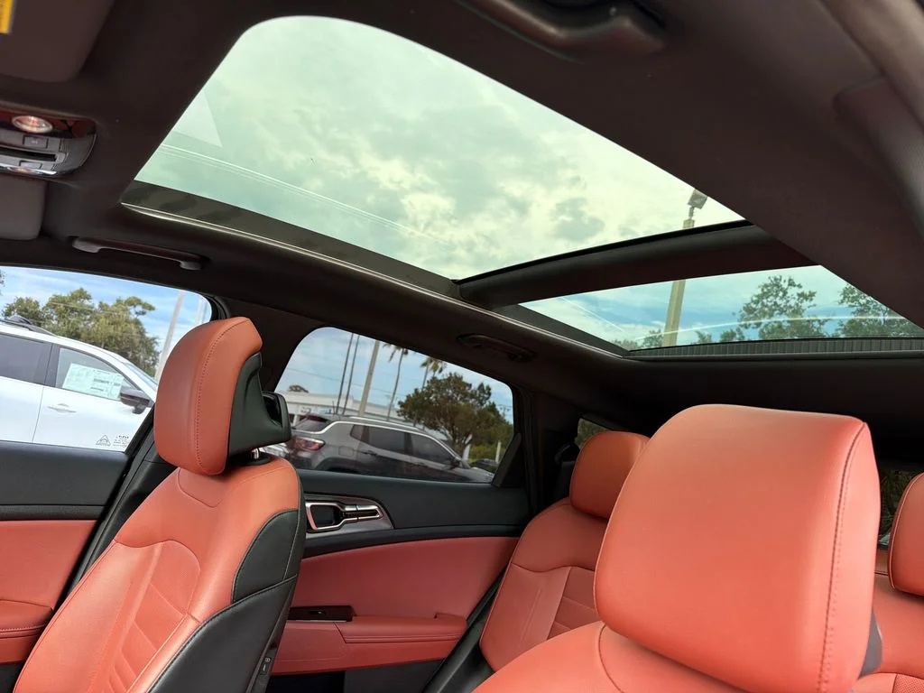 2023 Kia Sportage SX - Photo 15