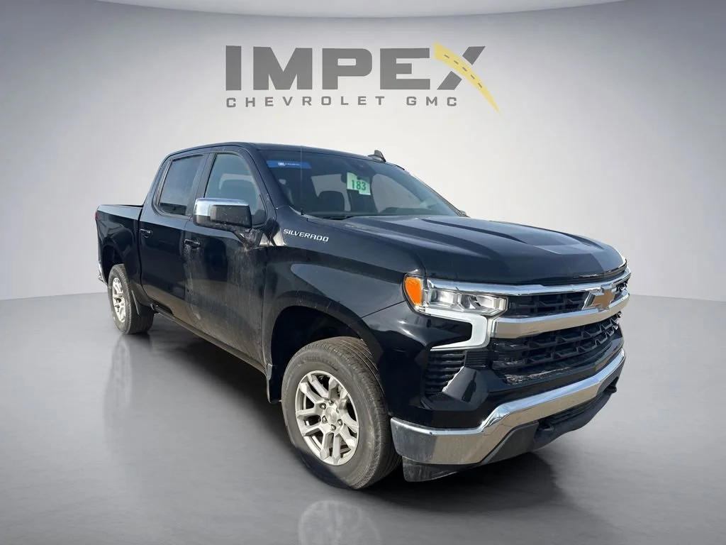 Used 2022 Black Chevrolet LT (2FL) image 4