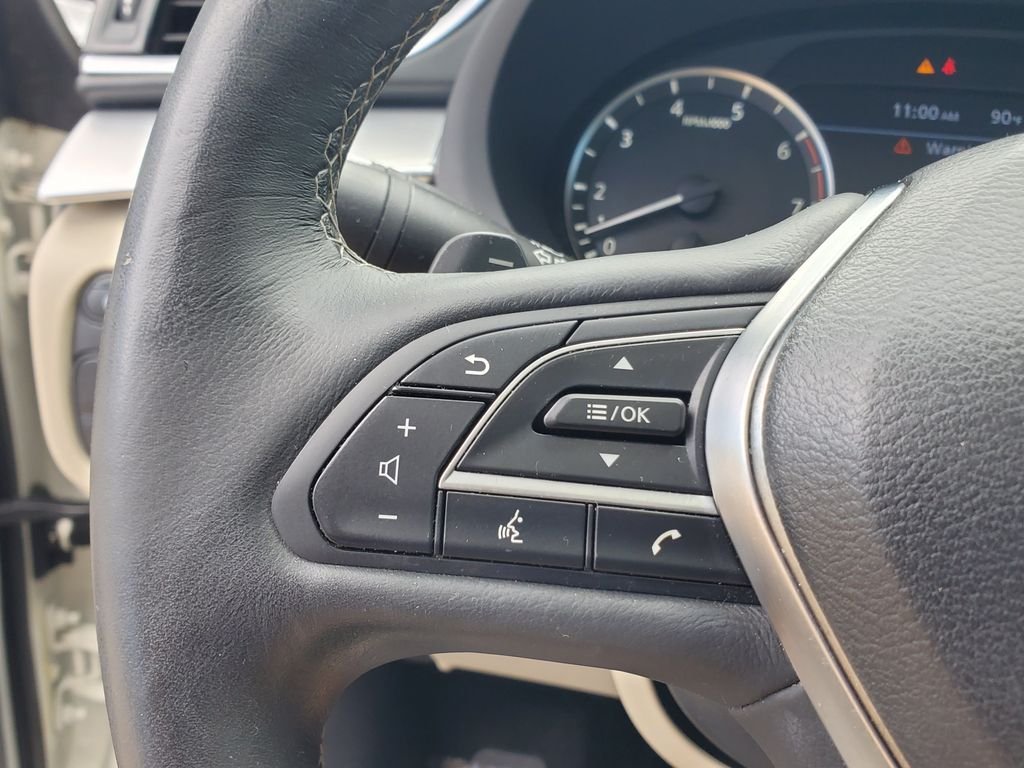 Used 2019 White INFINITI ESSENTIAL image 25