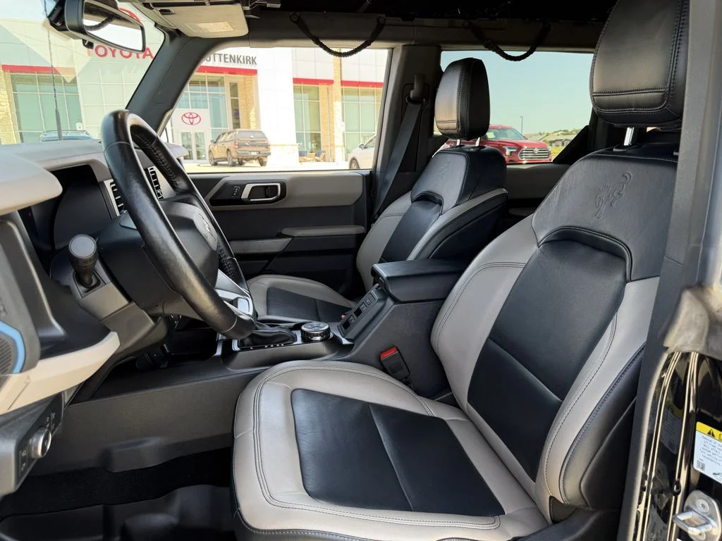 Used 2022 Black Ford Wildtrak image 24