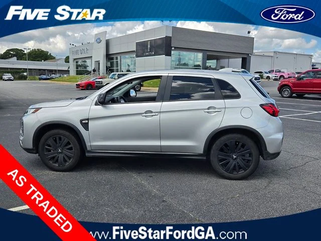 Used 2024 Gray Mitsubishi 2.0 LE image 4