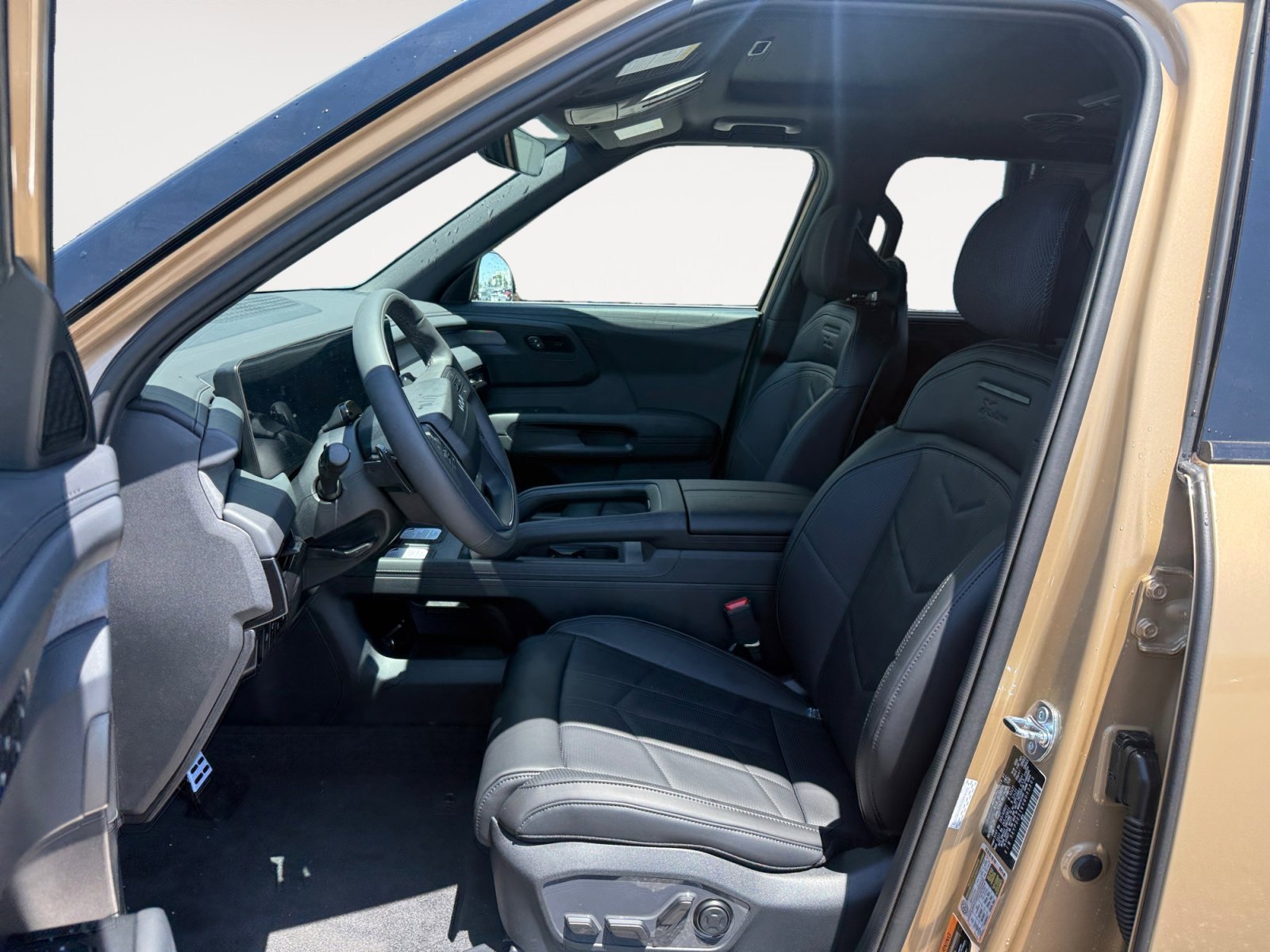 New 2027 Terrain Brown Kia X-Line SX image 10