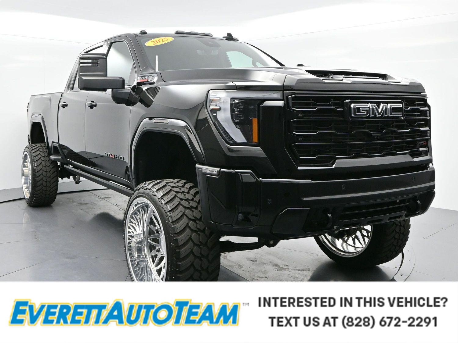 2025 GMC Sierra 4WD Crew Cab Standard Box AT4's photo