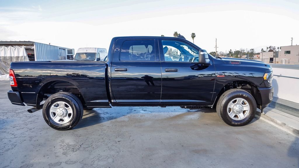 Used 2024 Diamond Black Ram Tradesman image 12