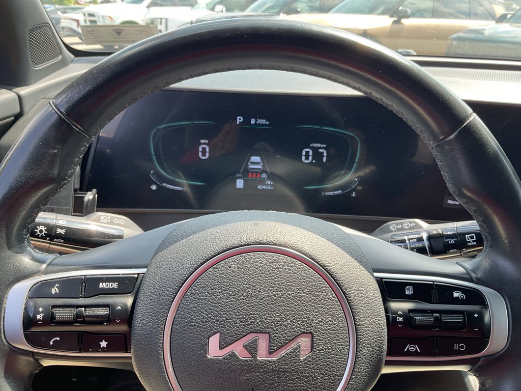 Certified Used 2024 Gravity Gray Kia X-Line image 22