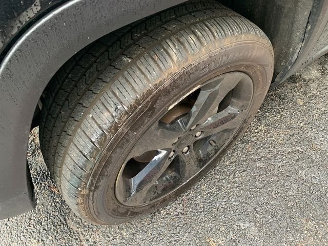 Used 2023 Black Jeep Altitude X image 6