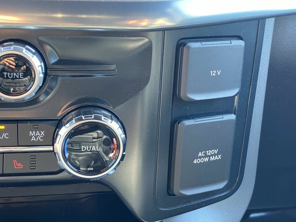 New 2026 Carbonized Gray Metallic Ford Lariat® image 20