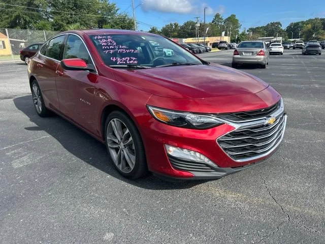 Used 2023 RADIANT RED TINTCOAT Chevrolet LT image 6