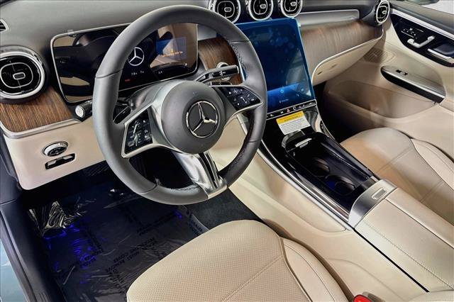 New 2027 Verde Silver Metallic Mercedes-Benz GLC 300 image 39