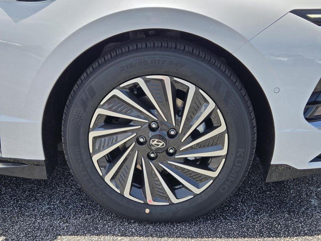 New 2026 White Hyundai Limited image 3