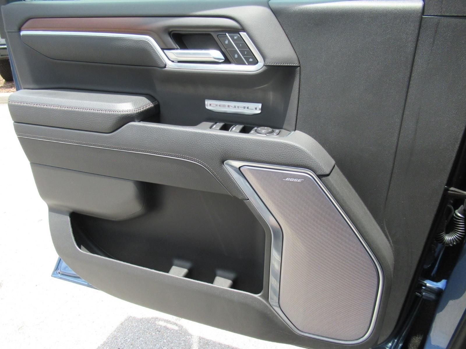 Used 2026  GMC Denali image 20