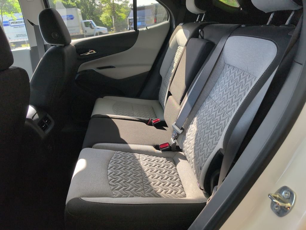 Used 2023 White Chevrolet LS image 28