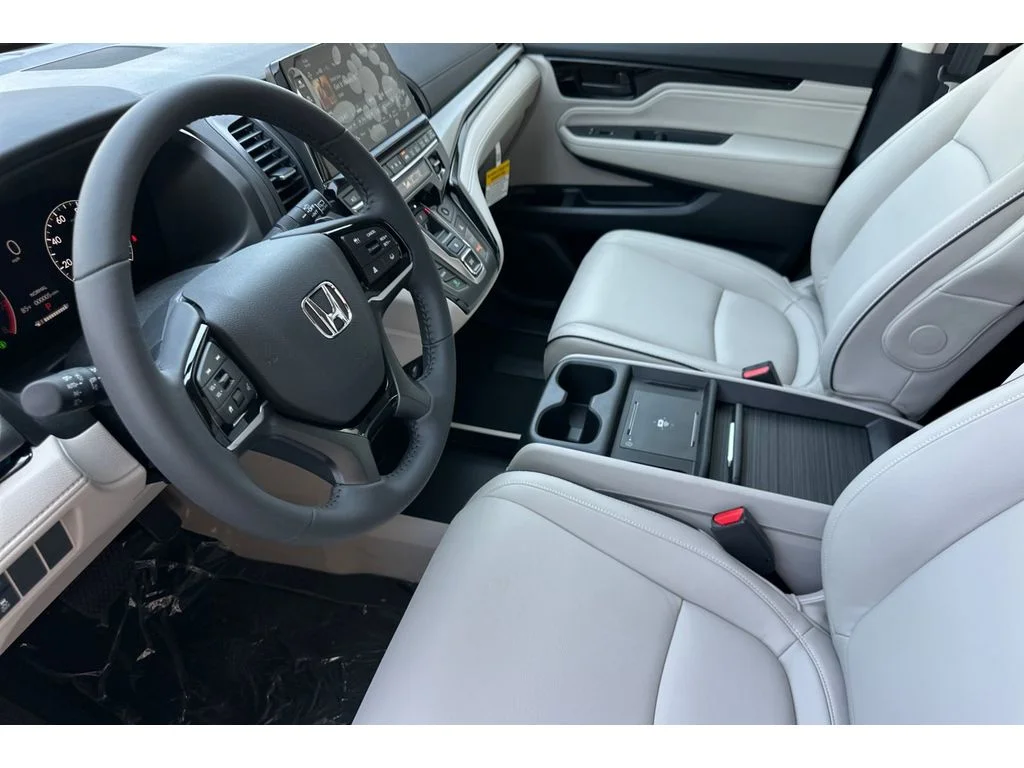 New 2026 Modern Steel Metallic Honda Touring image 11