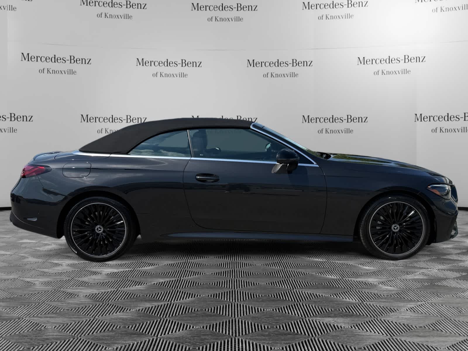 New 2027 Graphite Grey Metallic Mercedes-Benz CLE 450 image 6