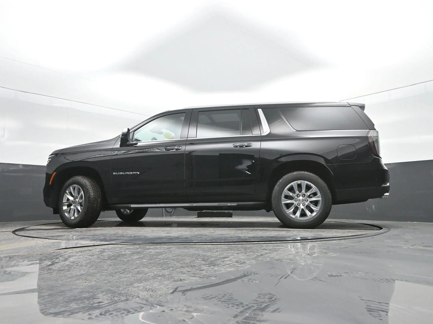2026 Chevrolet Suburban Premier - Photo 41