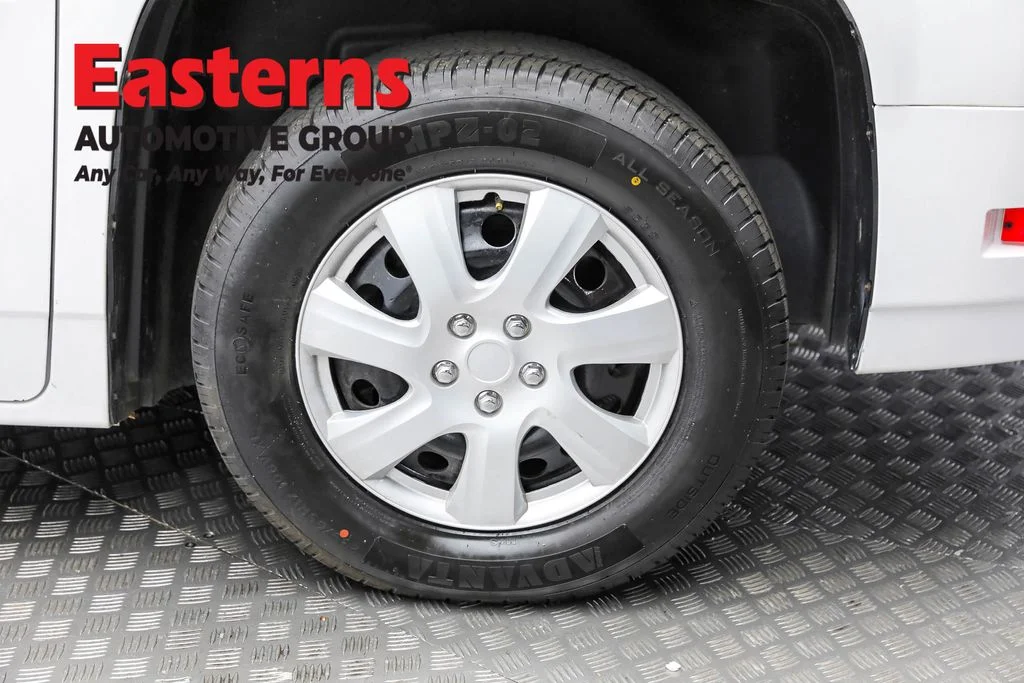 Used 2014 White VPG Taxi image 8