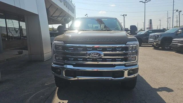 New 2027 Marsh Gray Metallic Ford Lariat 4WD image 28