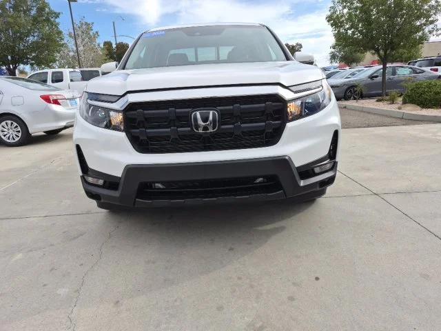 Certified Used 2026 Platinum White Pearl Honda RTL image 31