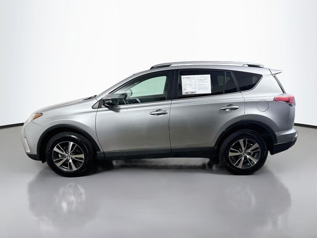 Used 2016 Silver Sky Metallic Toyota XLE image 4