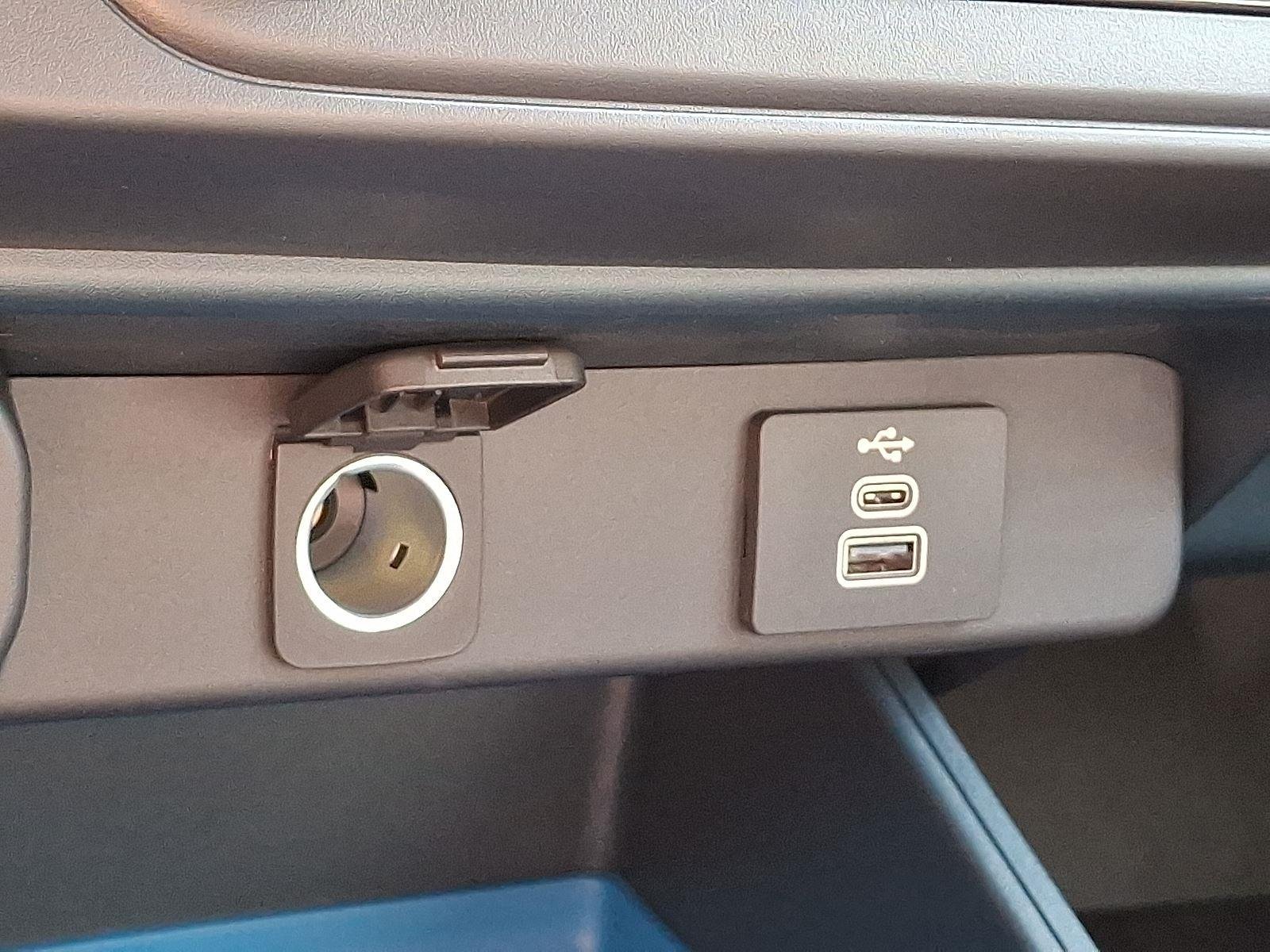 2025 Ford Maverick XLT - Photo 15