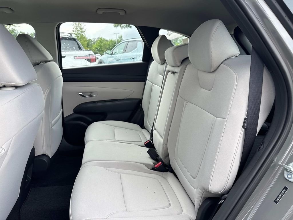 New 2025 Gray Hyundai SE image 6