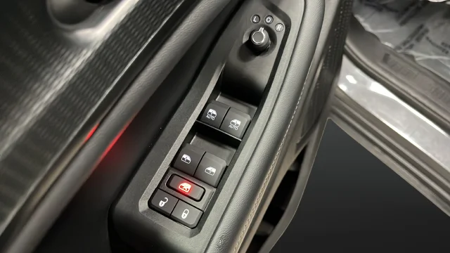 Used 2024 Gray Metallic Jeep Altitude image 21