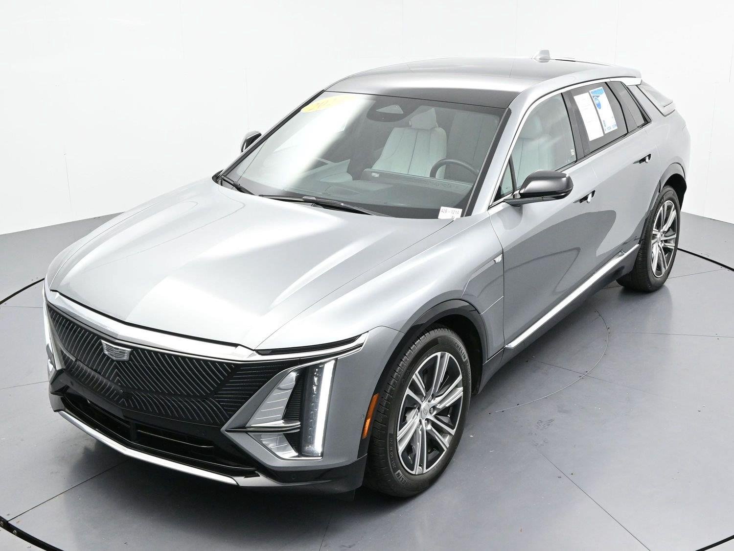 Used 2024 Argent Silver Metallic Cadillac Luxury 1 image 35