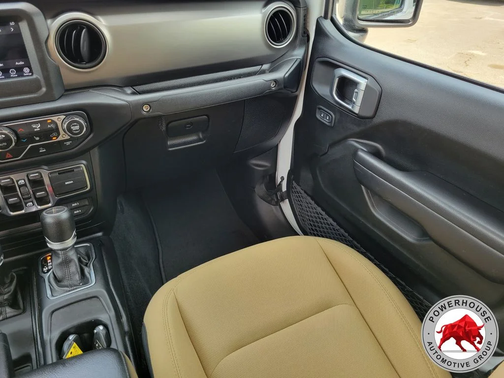 Used 2020 White Jeep Sport image 20