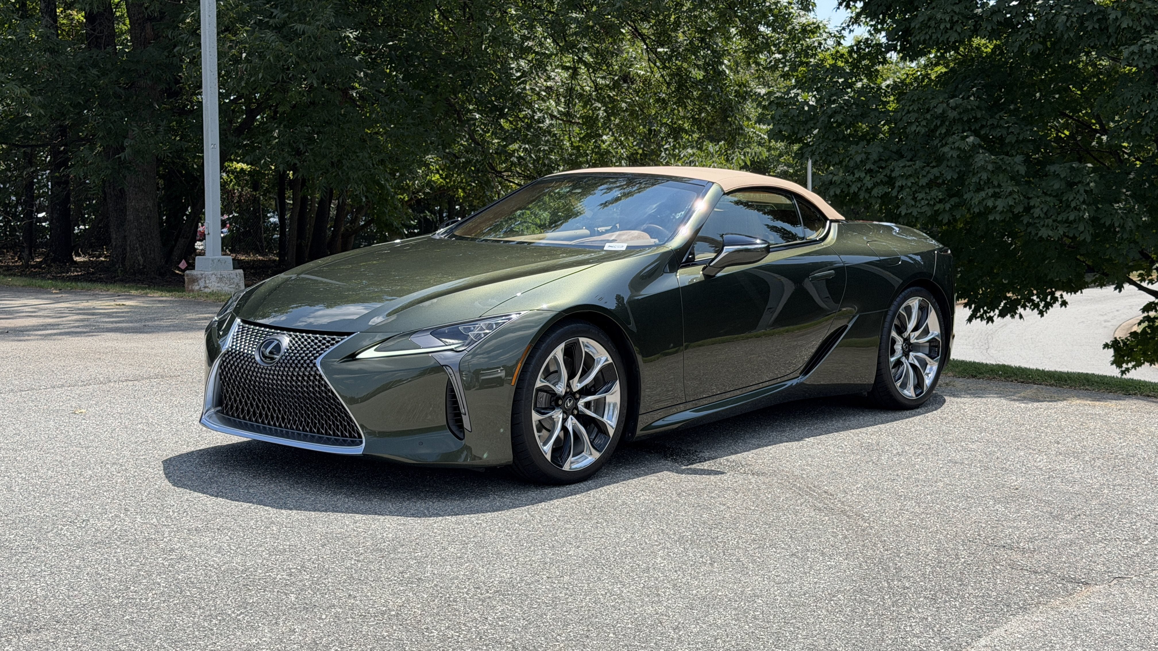 Used 2021 Nori Green Pearl Lexus 500 image 3