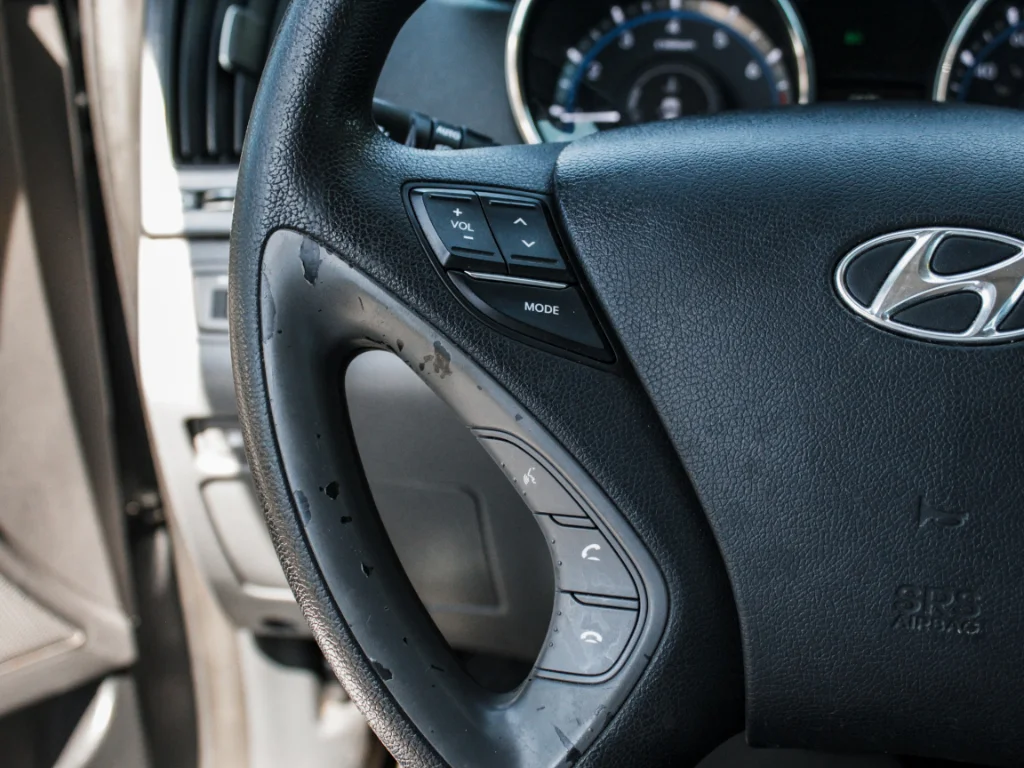 Used 2013 Harbor Gray Metallic Hyundai GLS image 13