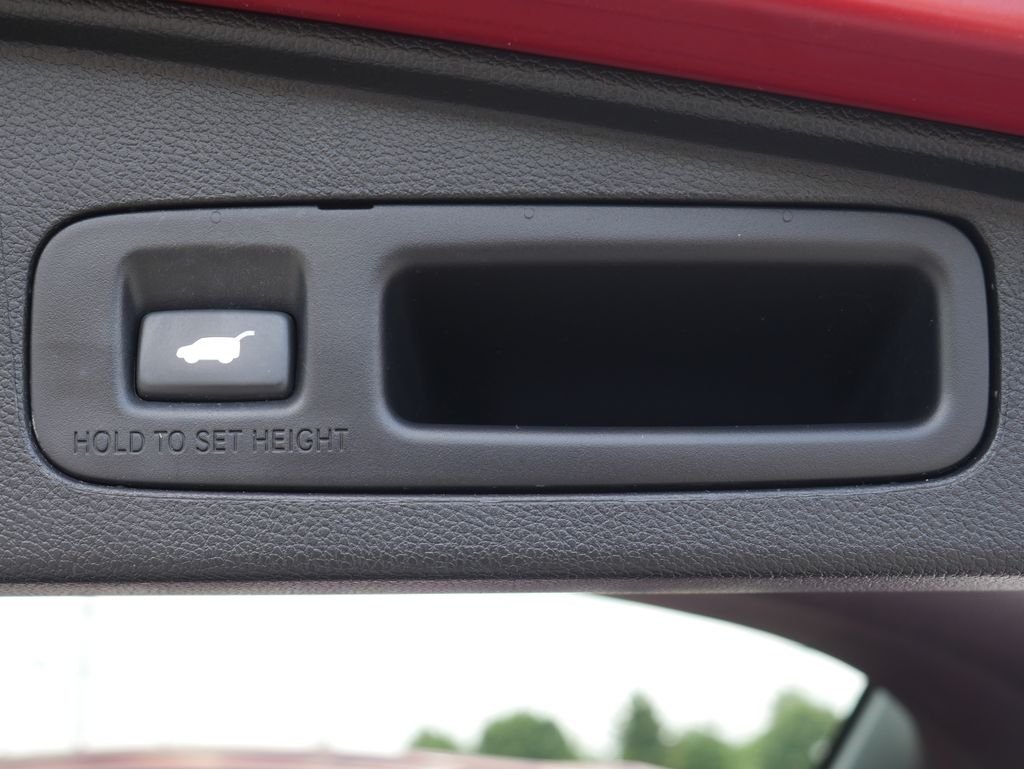 Used 2021 Red Honda Touring image 13