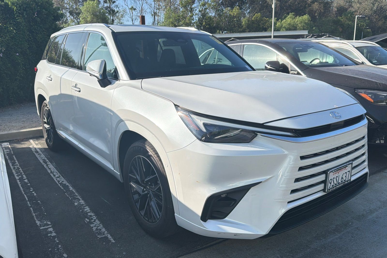Used 2025 Beige Lexus 350 Premium image 5